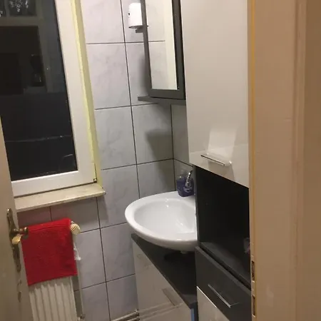 Nina Оффенбах